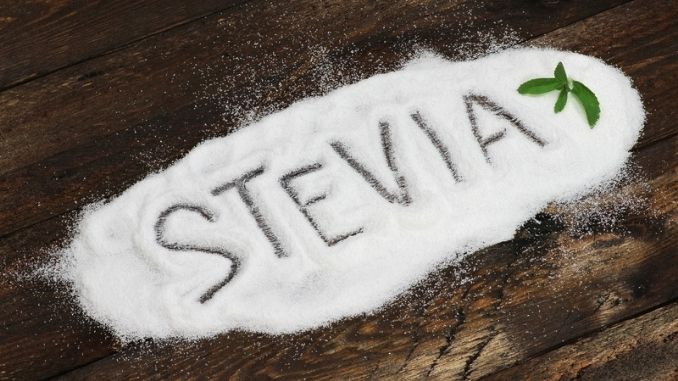 stevia-word-written-powder