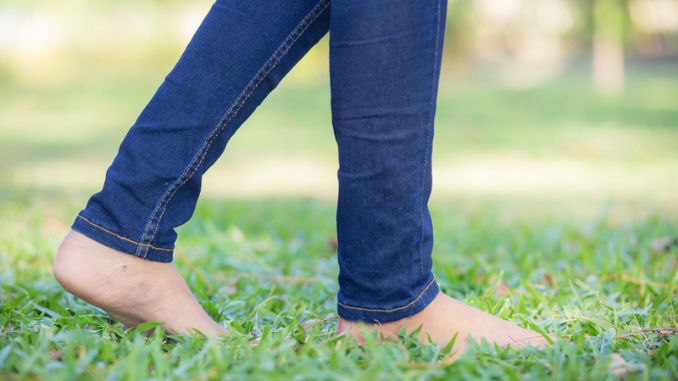 barefoot-grass-walking