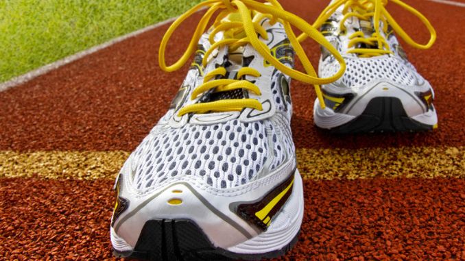 sports-shoes-tartan