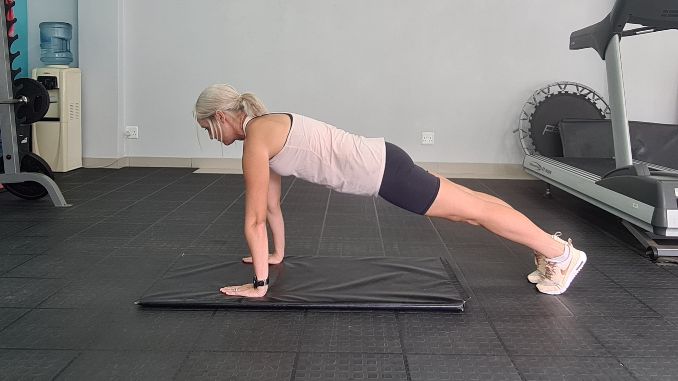 Planks - best exercise for visceral fat loss